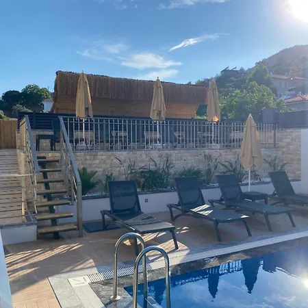Nurhal Aparthotel 4*