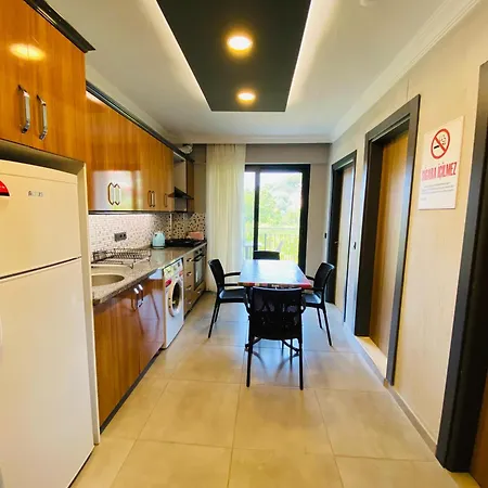 Nurhal Aparthotel 4*
