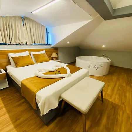 Nurhal Aparthotel